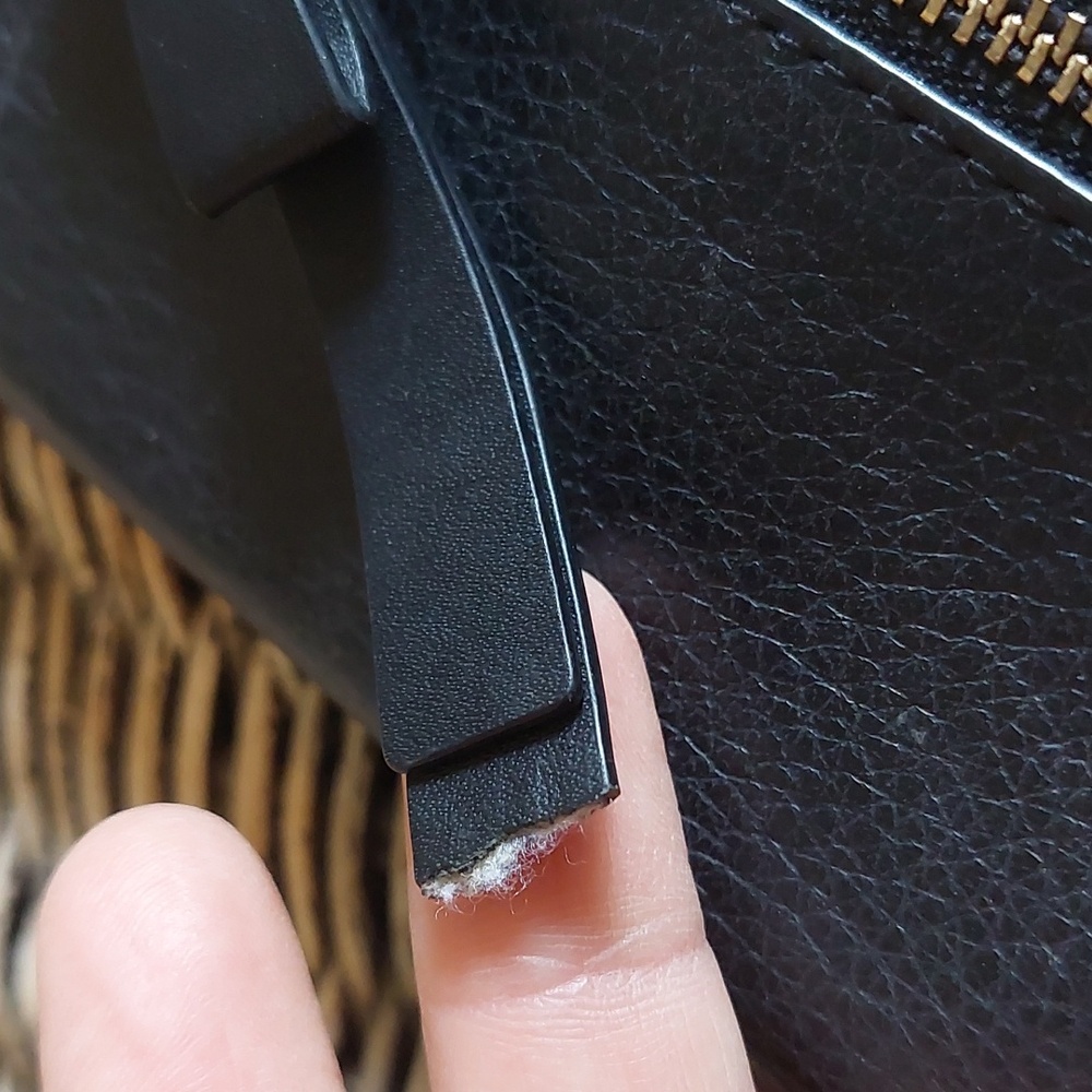 Kate Spade Leather Wallet *Final Price* - Picture 12 of 16